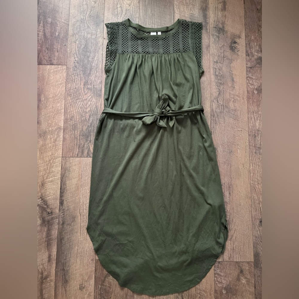 GAP | Rounded hem belted T-shirt dress M